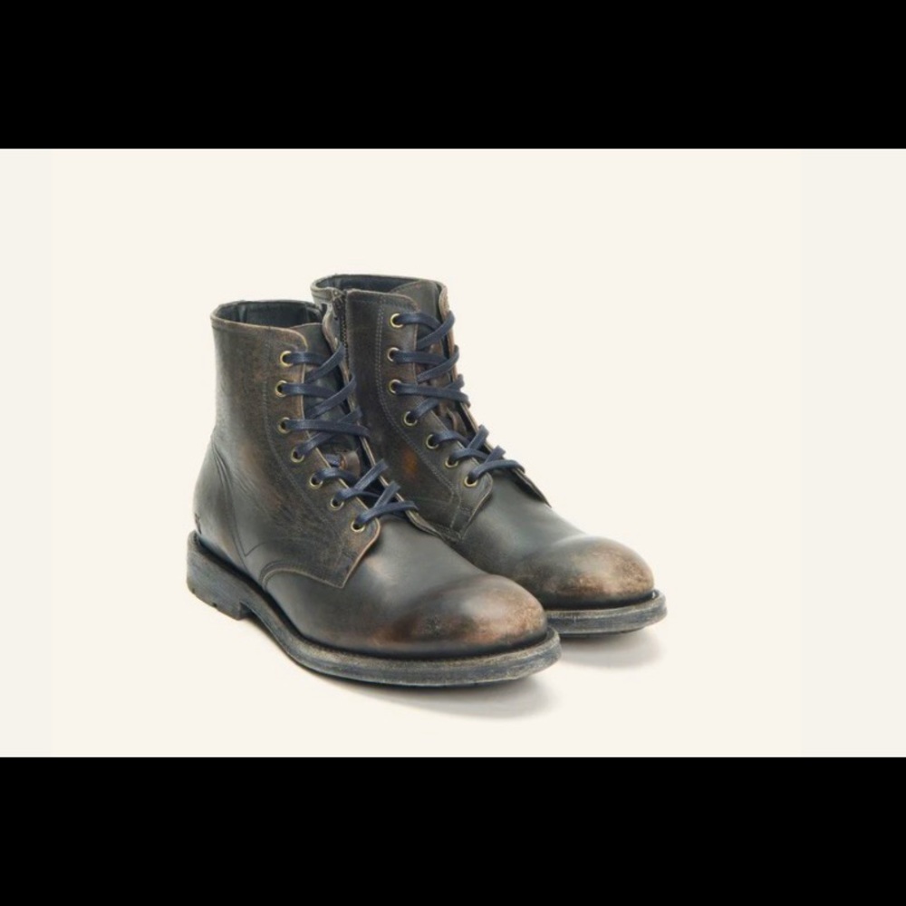 Men’s Frye boots- Like New